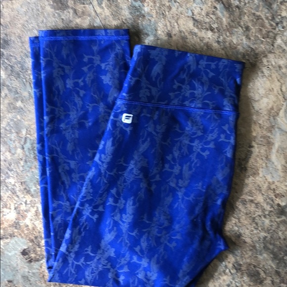 Fabletics Capris - Picture 3 of 3